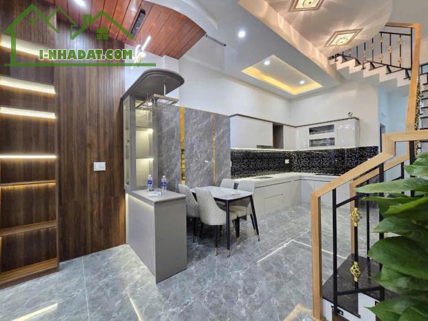 BÁN NHÀ PHỤNG CHÂU Ô TÔ ĐỖ CỔNG,, GẦN ĐHTDTT. DT 32M2, 4 TẦNG. GIÁ 2.7 TỶ-BANK 70% - 2