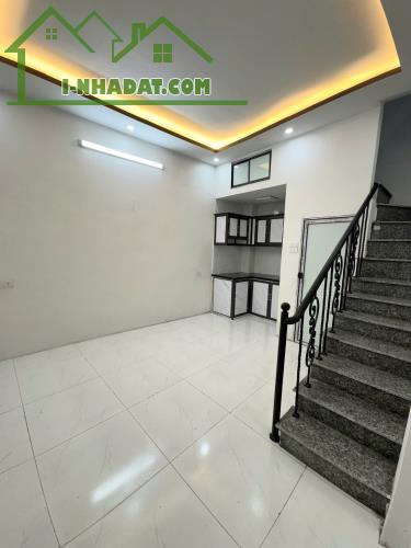 Bán nhà ngõ 140 Đông Thiên-DT 18m2 x 3 tầng.MT 4,8m.NHÀ MỚI-2 NGỦ 3 WC-NGÕ THOÁNG - 1