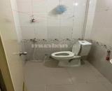 Phòng trọ cho thuê tại trung tâm quận 10 , dt 35m2, có gác lửng, thuận tiện đi làm đi học