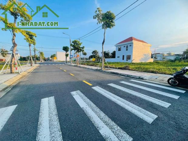 Chính chủ kẹt tiền cần ra gấp lô đất liền kề VSip 2 sầm uất chỉ 800tr
