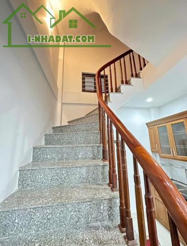 Nhà 4 tầng 2,8 tỷ -oto đỗ cửa. Gần trường ĐH TD – TT. Cách QL6 khoảng 1,5km. - 3