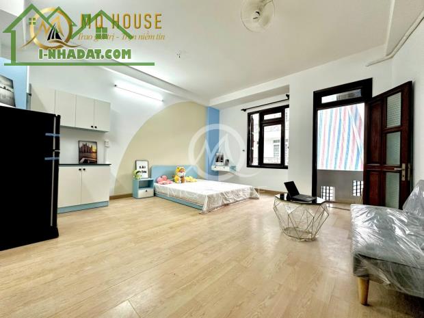 Căn Hộ Ban Công Full Nội Thất Rộng 55m2 ở Phổ Quang gần Tân Bình, Sân Bay ở Phú Nhuận