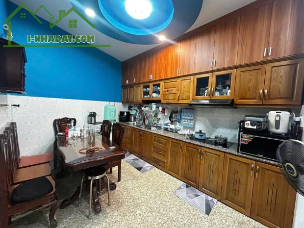 Bán nhà phường Bình Trưng Tây Quận 2, nhà 3 Lầu 4pn ngang hơn 5m cách Lê Văn Thịnh 150m - 3