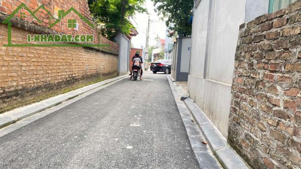 Chị e gửi lô đất. Giá đẹp các bác yên tâm