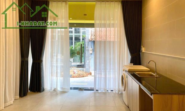 Siêu phẩm lâu mới trống lại_Studio trệt cửa sổ lớn, máy giặt riêng tại Thảo Điền Q2. Chỉ 5