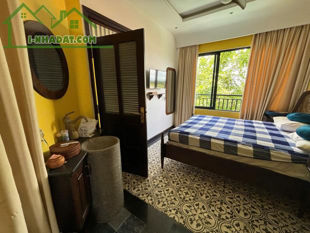 Villa mt Nguyễn Tri Phương - ngay ven sông lớn Thu Bồn cần bán
