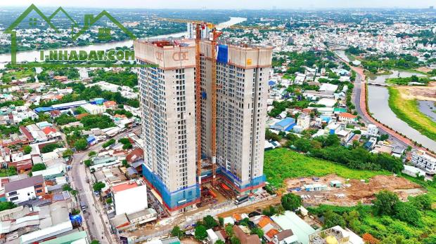 Chính chủ bán căn hộ chung cư A&T Sky Garden, 2PN, 2WC - view hồ bơi.
