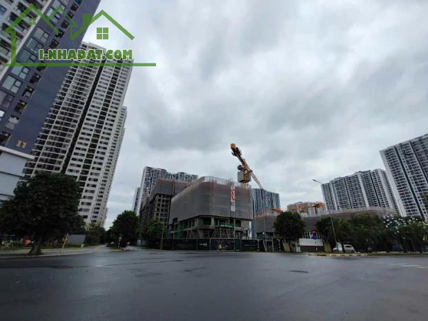 CHÍNH CHỦ CẦN BÁN CĂN HỘ CAO CẤP TẠI LUMIÈRE EVERGREEN - TRÁI TIM CỦA VINHOMES SMART CITY - 2