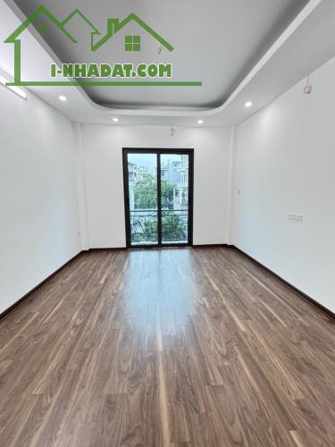 🏡 BÁN NHÀ THƯỢNG THANH - LONG BIÊN 📐 Diện tích: 31m² – Giá chỉ 6.1 TỶ 🏗️ NHÀ DÂN XÂY – - 2