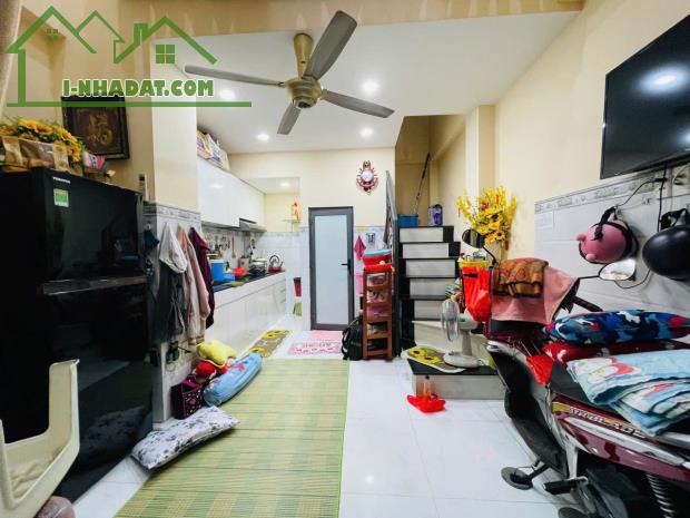 Bán nhà 1 sẹc BTCT còn mới Lê Quang Định 22m2 – Giá 4,83 Tỷ tl.