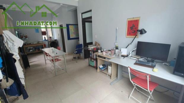 Cho thuê ccmn Phòng 2 ngủ 55m2 5 cửa sổ, 4 đường lớn ôtô tránh