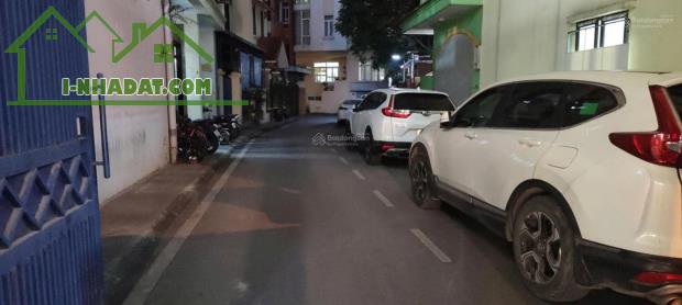 Cho thuê ccmn Phòng 2 ngủ 55m2 5 cửa sổ, 4 đường lớn ôtô tránh - 2
