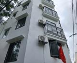 Em chính chủ có căn hộ 50m2 tầng 2 ( nhà 4 tầng) cần cho thuê tại Tổ 20 Ngọc Thụy