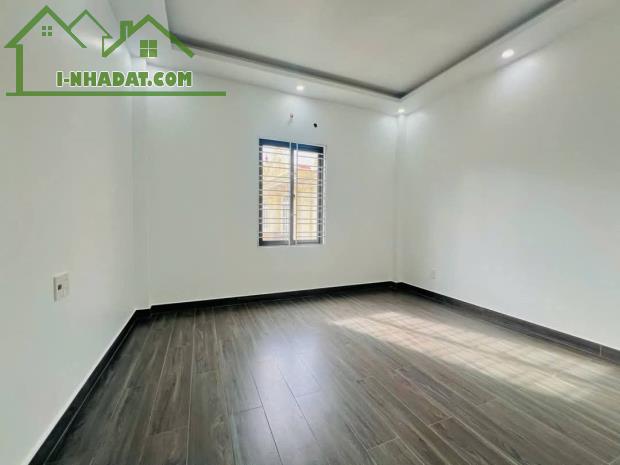 Bán nhà 4 tầng xây mới độc lập tại thiên Lôi,  gần eonmall. 4,7tỷ. 45m2. Ngõ 3m. - 1