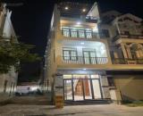 Bán gấp nhà 2 lầu ở Sư Vạn Hạnh, Phường 12, Quận 10. Ngay Vạn Hạnh Mall. Giá 3Tỷ050TL