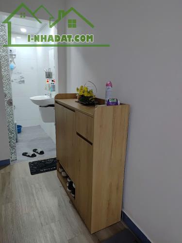 Hàng hiếm  Bán căn chung cư Lê Hồng Phong 2 sổ hồng lâu dài,  dt 62m2, giá bán  2tỷ350 - 3