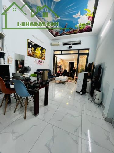 Bán nhà Thủ Đức, Hiệp Bình Phước, Quốc Lộ 13. 4x32m, 128m2, 3PN, SH, 7.45 tỷ. LH: