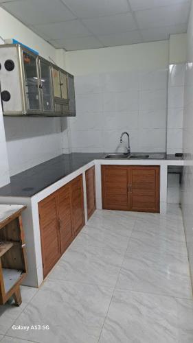 Siêu hiếm ngõ ô tô Minh Khai KD, VP, 100m2 x 2.5 tầng - 18 Triệu/tháng KD VP c.ty, ở... - 2