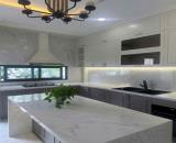 BÁN NHÀ SHR ,2 LẦU GẦN CHỢ BÌNH CHÁNH , SANG TÊN CÔNG CHỨNG NHANH