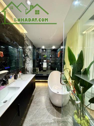 Siêu phẩm nhà đẹp nội thất cao cấp trung tâm ngõ Phố Ngọc Lâm DT 50m2 . Giá 17.6 tỷ - 4