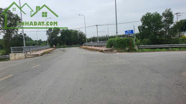 Cho thuê đất nhà xưởng Công nghệ mới Tân Vĩnh Lộc( Vĩnh Lộc B) 326m2( ngang 9m) Điện 3 fa - 2