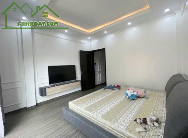 BÁN NHÀ NGUYỄN LAM LONG BIÊN, GẦN PHỐ, KHÓ TÌM, Ô TÔ VÀO ĐƯỢC, 51M2, CHỈ 8.X TỶ - 2