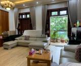 Cho Thuê Biệt Thự 1 Trệt 2 Lầu đường Lê Ngọc Hân, giá: 25 triệu/tháng (TL)