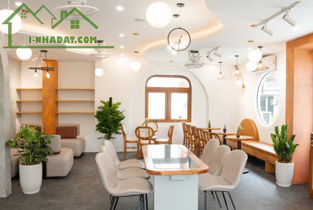 Cho thuê MBKD lô góc, mặt tiền rộng hơn 25m phố NGUYỄN THỊ ĐỊNH, Cầu Giấy. - 1
