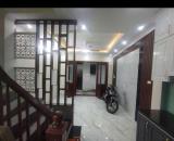 Cho Thuê nhà ngõ 38 Đê Tô Hoàng -  Hai Bà Trưng 30m x 5T giá 13 triệu, 20m ra ô tô