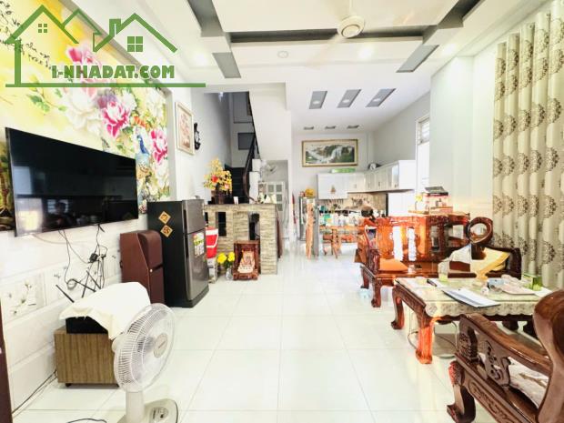 Bán nhà hẻm xe hơi Thạnh Lộc 15 Quận 12 – 7 * 21- 3 tầng vừa ở vừa cho thuê - 1