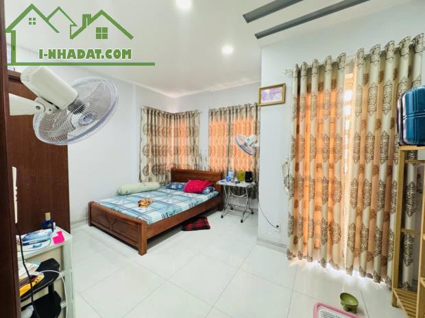Bán nhà hẻm xe hơi Thạnh Lộc 15 Quận 12 – 7 * 21- 3 tầng vừa ở vừa cho thuê - 2