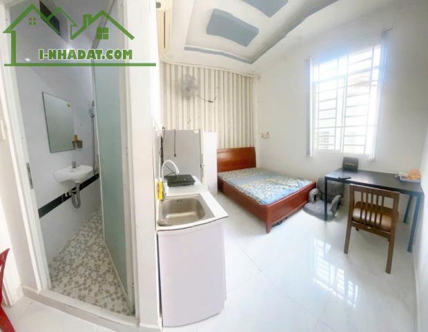 Nhà 4 tầng sát Mặt tiền Âu Dương Lân P3Q8. Chỉ có 5.6 tỷ TL