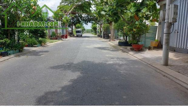 Chỉ 1 tỷ 950tr nhà trọ 5 PHÒNG 5x17 sổ hồng riêng.. KDC TRẦN ANH đs 3 thuộc MHN LONG AN - 1