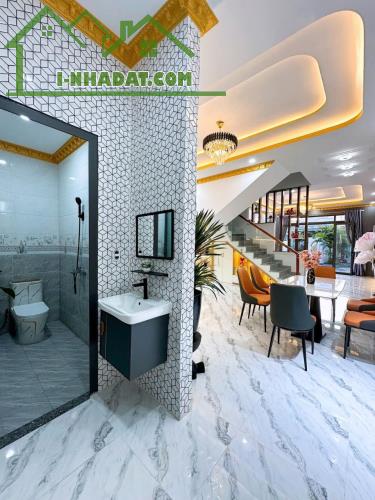 Bán nhà đường Phú Định, Q.8, DT 125m2, 2 tầng, 2PN, Sổ Đỏ, giá 5.7 tỷ. - 1