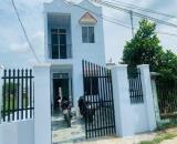Chỉ 2.1 tỷ nhà 5X25 shr 1tr 1 lầu 1 xẹc TL 824 vô khoảng 200m.. Sau lưng UBND MHN LONG AN