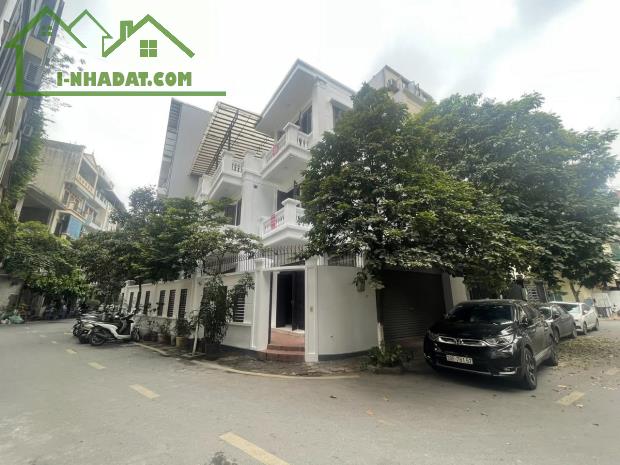 Chính chủ bán biệt thự lô góc khu nhà ở 18-4 Thanh Bình Mỗ Lao DT 165m2 x 3 tầng giá 31.9 - 5