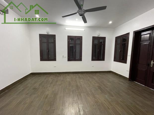 Chính chủ bán biệt thự lô góc khu nhà ở 18-4 Thanh Bình Mỗ Lao DT 165m2 x 3 tầng giá 31.9 - 2