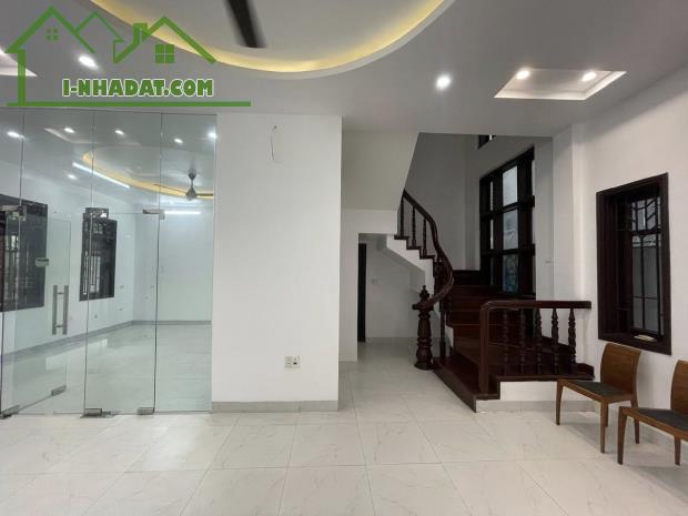 Chính chủ bán biệt thự lô góc khu nhà ở 18-4 Thanh Bình Mỗ Lao DT 165m2 x 3 tầng giá 31.9 - 1