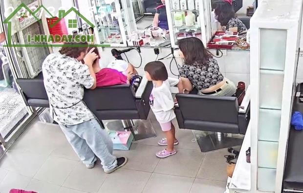Tân Bình cần sang nhượng GẤP tiệm tóc và nail - 1