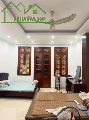 Bán nhà mặt phố Tây Sơn, 75m2, lô góc, 23 tỷ - 2
