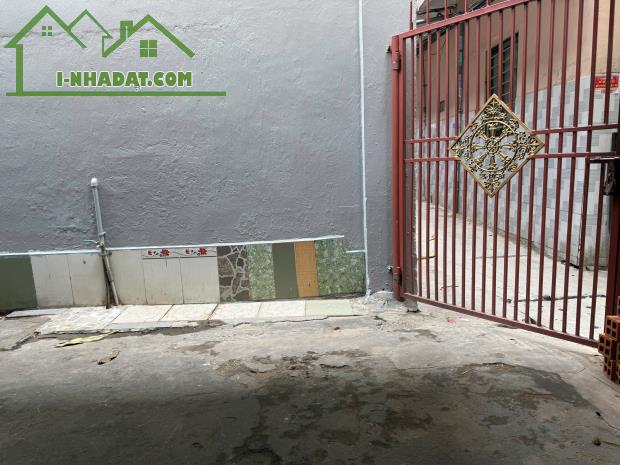 CHO THUÊ MẶT BẰNG KINH DOANH TRONG CHỢ VÕ VĂN TẦN – PHƯỜNG 5, QUẬN 3