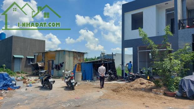BÁN LÔ ĐẤT 200M2-GIÁ CHỈ 1 TỶ 450TR- KHU DÂN CƯ HẢI SƠN-TÂN ĐỨC-GỌI EM ĐỂ XEM ĐÁTA - 1