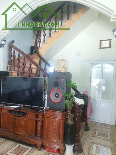 NHÀ 2,5 TẦNG - MẶT ĐƯỜNG CỰU VIÊN - KINH DOANH BUÔN BÁN TỐT - GIÁP TINH THÀNH QUỐC TẾ