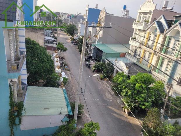 Bà Điểm (XTT-HM) bán nhà 4 tầng đường ô tô tránh nhau KDC đông gần Phan Văn Hớn giá 6,4ty - 4