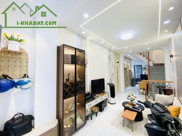 NHÀ ĐẸP 2 MẶT TIỀN HẺM FULL NỘI THẤT, KHU VIP PHÚ NHUẬN NGAY TRUNG TÂM, SỔ ĐẸP - 1