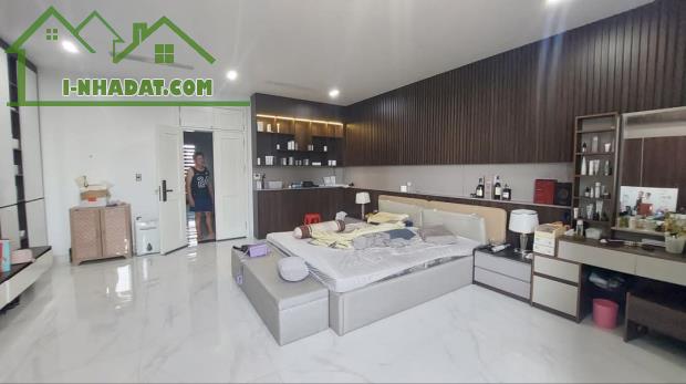 Bán nhà Bạch Đằng, Thượng Lý, Hồng Bàng, Hải Phòng. 6 tầng, 80m2, 14 tỷ. Ngang 6m, đường 1 - 4