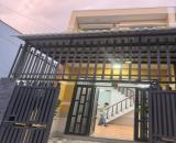 Bán nhà đẹp rẻ tại xã Thới Tam Thôn, Hóc Môn cũ đúc một trệt, một lầu