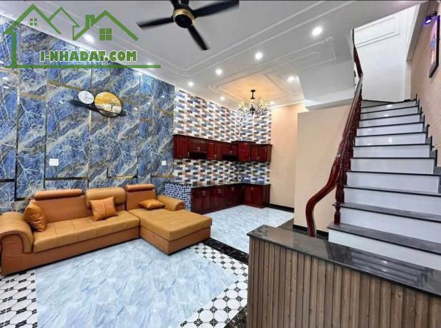 CHO THUÊ NHÀ LÂU ĐẸP HẺM 30/4 - NINH KIỀU. CHỈ 7 TRIỆU/ THÁNG - 2