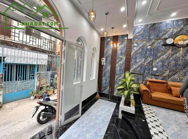 CHO THUÊ NHÀ LÂU ĐẸP HẺM 30/4 - NINH KIỀU. CHỈ 7 TRIỆU/ THÁNG - 5