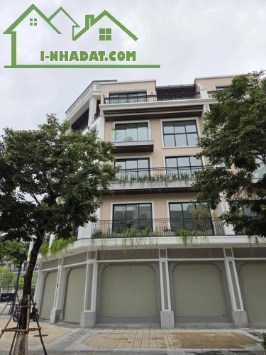 TM1D- KĐT The manor Nguyễn Xiển Lô góc dt:235m2 x 5 Tầng Mt:29m Giá chào bán 130 tỷ - 2